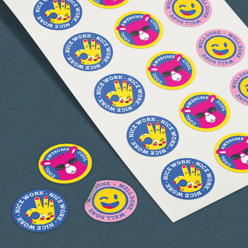 Sticker simétricos y formas waterproof en paños